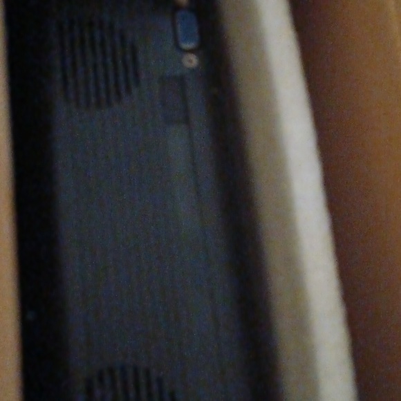 Projector 150"Home Theater - Picture 2 of 3